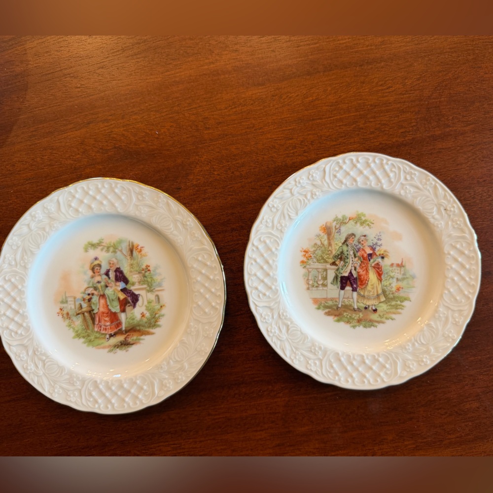 Schumann Arzberg Bavaria porcelain dessert plates